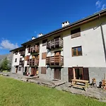 Apartament Skichalet Cervinia Elena & Sanny *