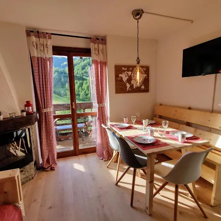 Skichalet Cervinia Elena & Sanny 公寓